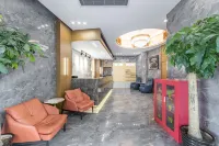 Yiju Hotel (Shanghai Zhenping Road Metro Station Branch) โรงแรมในเซี่ยงไฮ้