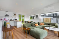 Fernhill Lookout | Near Town • Remarkables Views - New