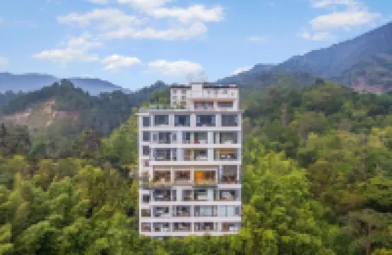 Huajing · Resort Homestay (Mangshan Yao Ethnic Township Branch)