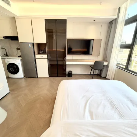 Meiyu Serviced Apartment (Zhongshan Park Subway Station) Отели рядом с достопримечательностью «Рынок электроники SEG»