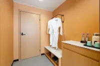 FANSHE Chain Hotel Chain (Qinyang Hong Kong Street Branch)