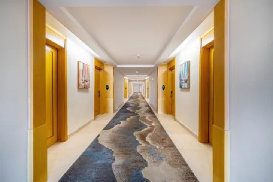 Shimao City Boutique Hotel