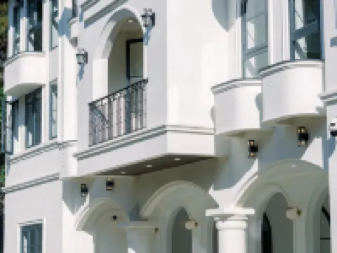 曼登韋魯納酒店 公伯隴酒店