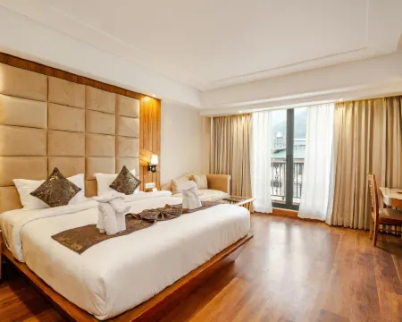 Hotel Square Plaza -Near IGI Airport Terminal 3 Hotels in Neu-Delhi