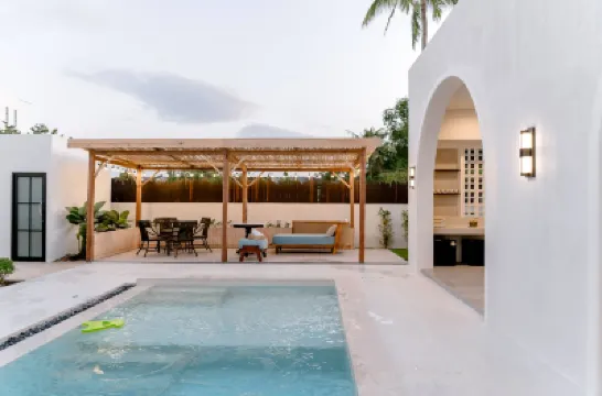 Merry Holmes Resort Hatyai Hotels near Hatyai Van Tour