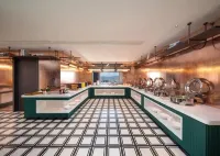 Jingfang X E-Sports Hotel (Dongyang Renmin Road Subway Station)
