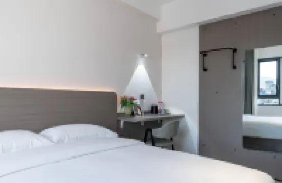 Mengzi Yiduo Light Enjoyment Hotel