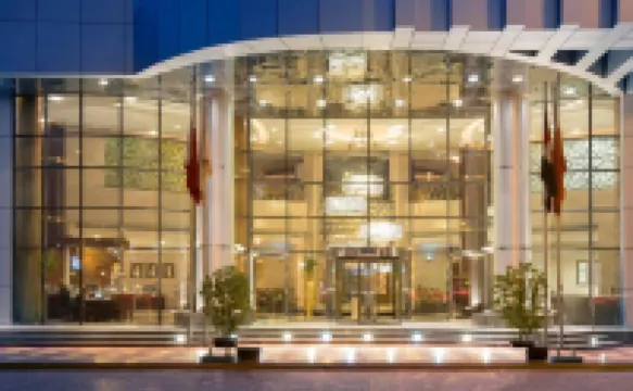 DoubleTree by Hilton Dubai Port Saeed Hotels near Dubai Intl. Airport