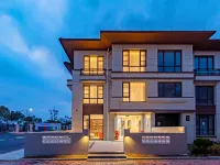 Xinmeixi Villa · Banshan Guanhai Leisure Resort (Zhujiajian Wugongzhi Wharf Branch) 「印象普陀」公演周辺のホテル