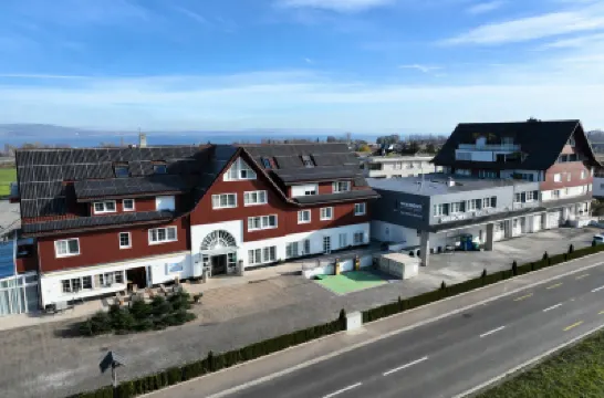 瑞士希莫維康養品質酒店 酒店