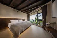 Shishi Homestay (Jingmai Mountain Ancient Tea Forest Scenic Area Manghong)