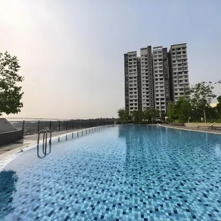 KUALA LUMPUR INTERNATIONAL AIRPORT Arena Residence1 by Avery【Drive 12-minute to KLIA】+【24-hour open】