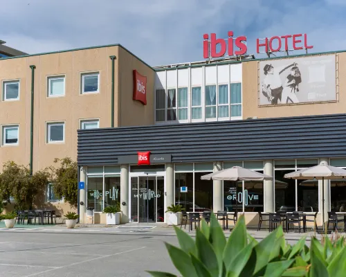 โรงแรมไอบิส อะลิคันเต โรงแรมในอลิกานเต