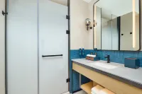 Four Points by Sheraton Guangzhou Changlong Wanbo Business District Отели в г. Гуанчжоу