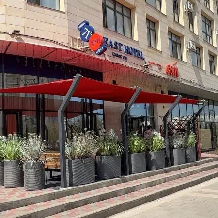 71° East Hotel