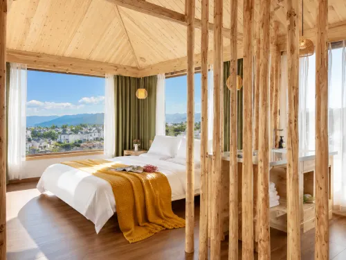 Under the Snow Mountains · Nature Residence Designer Homestay (Zhaosu Branch) - Romantic