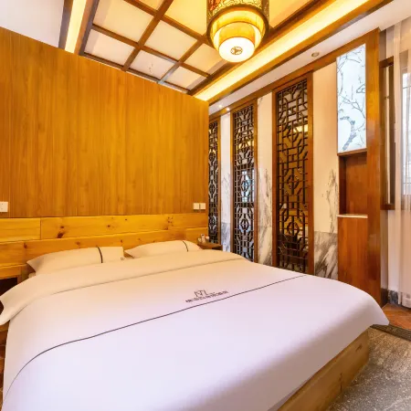 Nanzhao Chinese Siheyuan Boutique Homestay (Weishan Ancient City Gongchen Tower)
