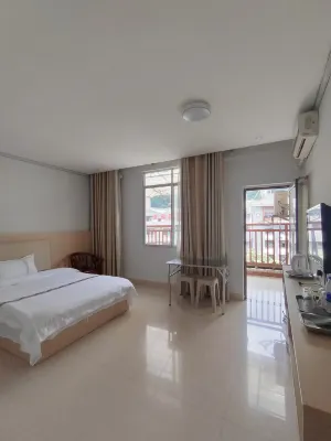 Jinxiu Five Eight Hotel