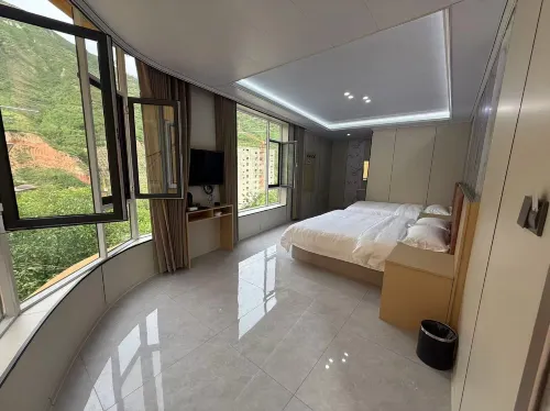Tanchang Fanjing Chinese Inn