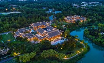 Yangzhou Seclusive Life Hot Spring Resort