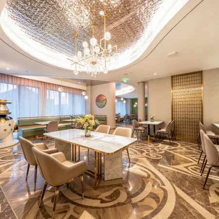 Mehood Yizhi Hotel (Xichang Qionghai 17 Degrees Yuelianghushidigongyuan Branch)