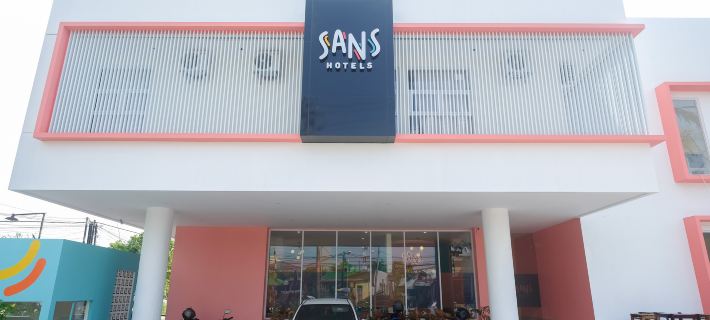 Sans Hotel Aurum Majapahit Semarang Hotels in South Semarang