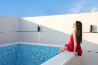 Zhenning Jiaxiyue Hotel - Rooftop Pools