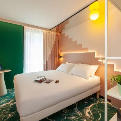 Ibis Styles Zurich City Center Các khách sạn gần Nhà thờ Fraumünster