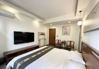 Fenghuang Qianyuan Teahouse Homestay - Jacuzzi