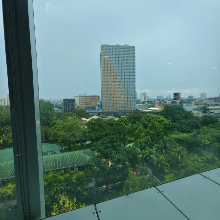 38th Floor Staycation | Urban Deca Cubao