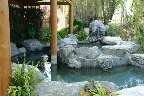 Flowing Strings  Guitar hotel - Private Pools