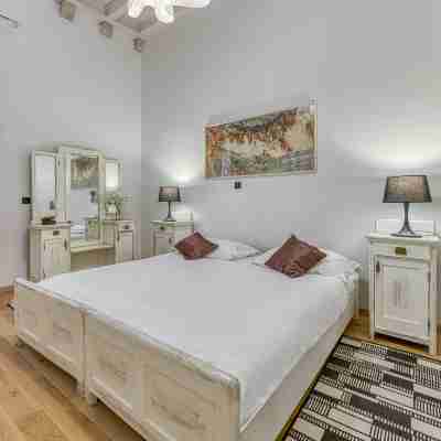 Palmotta Palace Rooms