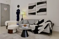 Core Soho Suite | Bathtub + Netflix | Near KLIA - جاكوزي