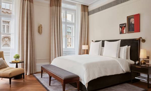 Rosewood Vienna