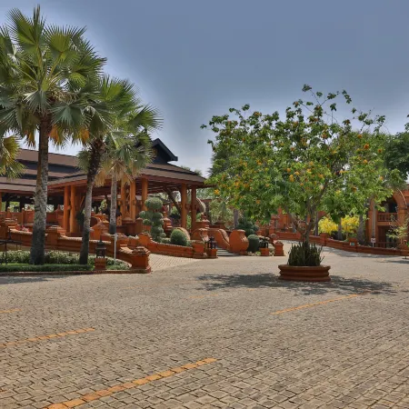 Heritage Bagan Hotel