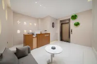 Runxin E-sports Boutique Stay (Huizhou Shuidong Street) - 주차장