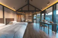 Hidden in the Countryside · Shiyan Early Spring Three Flowers Homestay (Xinghua Village) - Pools
