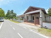 Nurbayu Villa (3&4 bedroom Villa) Kemaman Hotels in Chukai