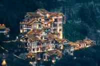 NASA Yunduan High-altitude Riverview Hotel (Chongqing Jiefangbei Pedestrian Street) - غرفة مطلة على الجبل