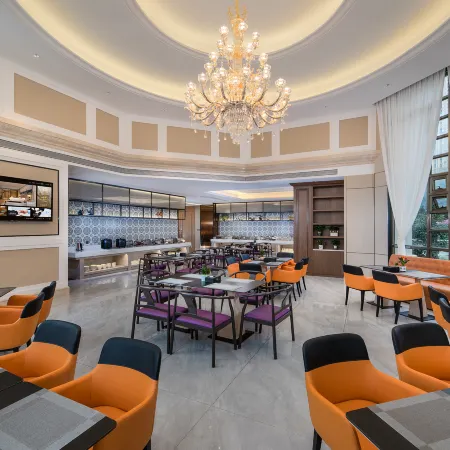 Vienna International Hotel (Yulin Yudong New Area Branch)