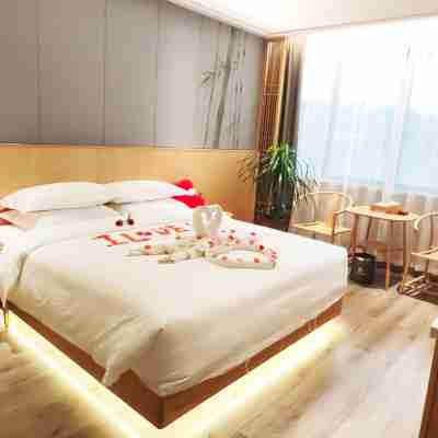 Red Sun Grand Hotel Rooms