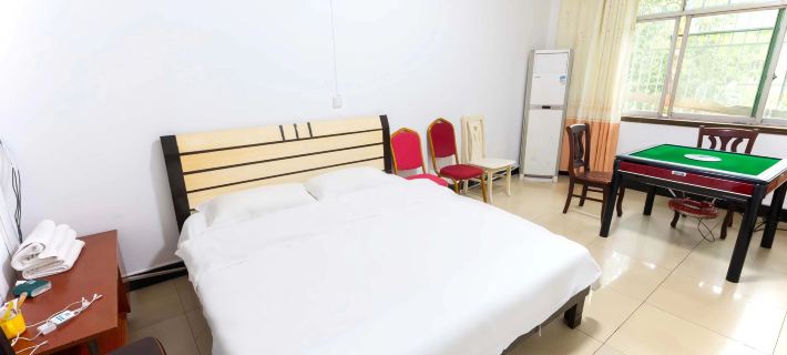 Violet Inn Hotels in Zhijiang Dong Autonomous County