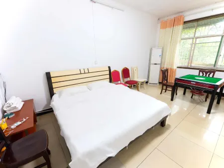 Violet Inn Отели рядом с достопримечательностью «Zhijiang Tianhou Temple»