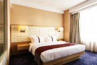 Waltz Hotel