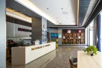 Xingyun E-sports Theme Hotel (South Market Branch)