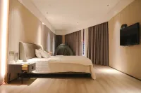 Hezhou Overseas Chinese Hotel