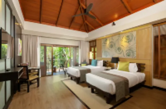 Khaolak Merlin Resort Hotels in Thai Mueang