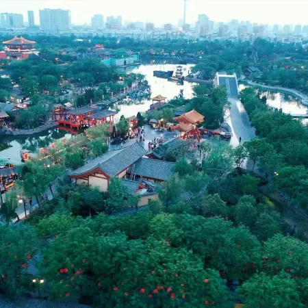 Ji Hotel (Kaifeng Millennium City Park)