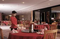 Berjaya Waterfront Hotel - breakfast