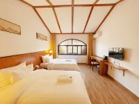 Fuxi Mountain siheyuan homestay